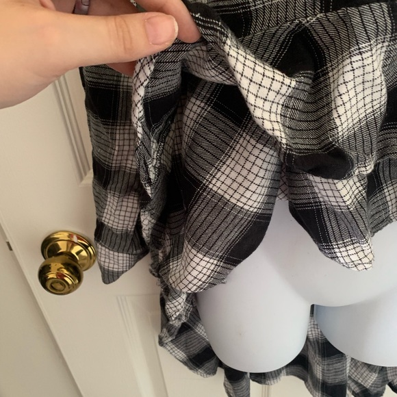 Black and White 100% Cotton Flannel High-low Button-Up Shirt faux Peplum waist - Picture 5 of 7
